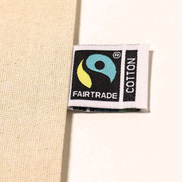 Sharing humanity black & white - Shopper Fairtrade