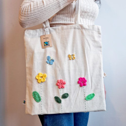Shopper fairtrade con fiori...